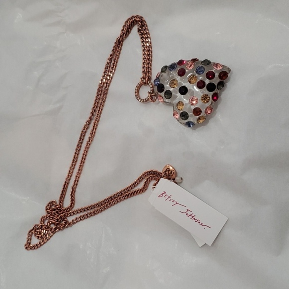 Betsey Johnson gemstone studded 3d acrylic heart pendant charm necklace new